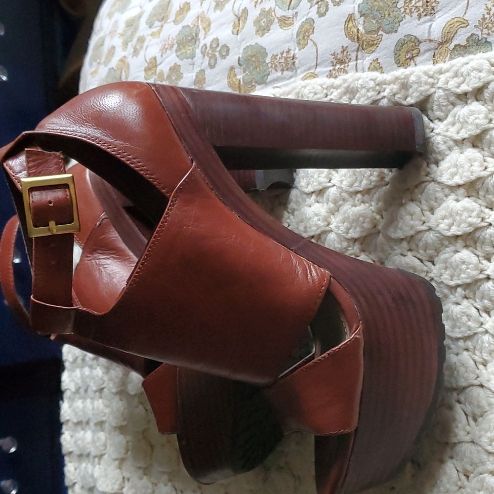Jessica Simpson platform heels